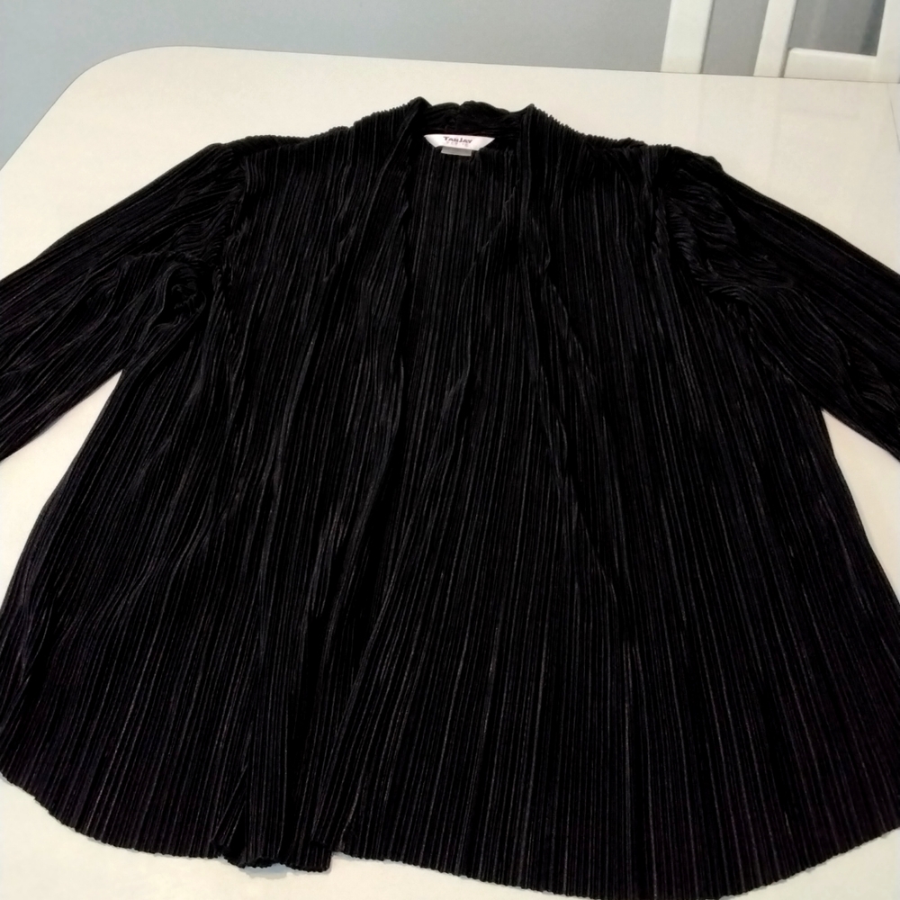 TanJay 2 PC Ladies Pantsuit, size Petite Medium - Picture 8 of 9